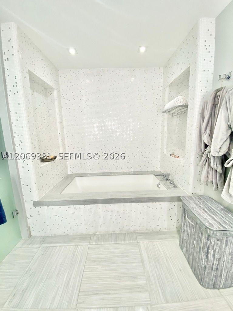 16901 Collins Ave #701, Sunny Isles Beach FL 33160