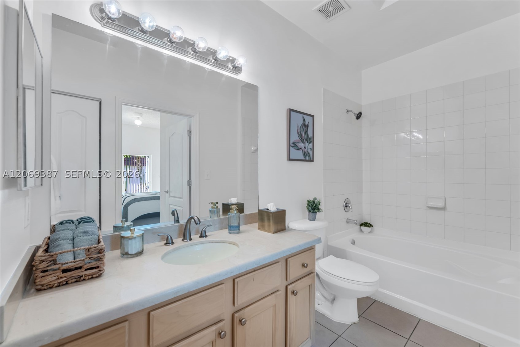 6001 SW 70th St #227, South Miami FL 33143