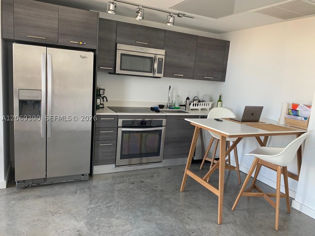 151 SE 1st St #3004, Miami FL 33131