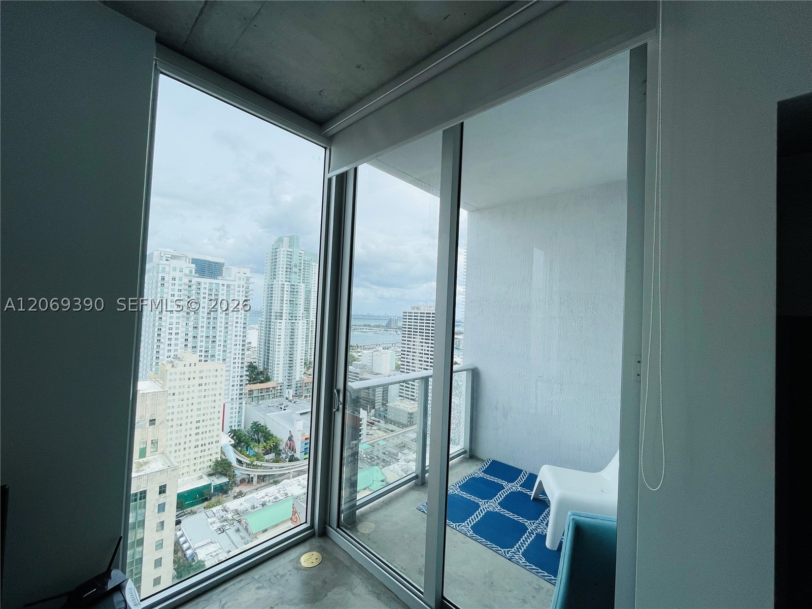 151 SE 1st St #3004, Miami FL 33131