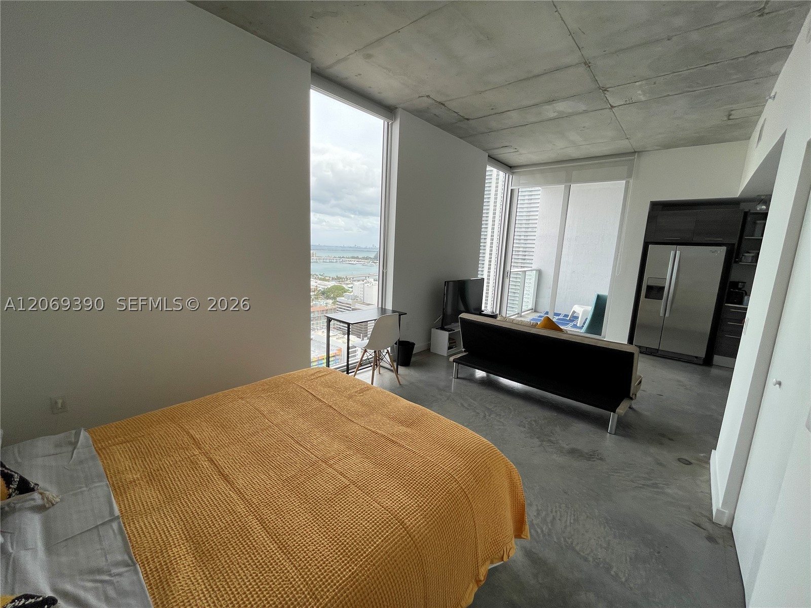 151 SE 1st St #3004, Miami FL 33131