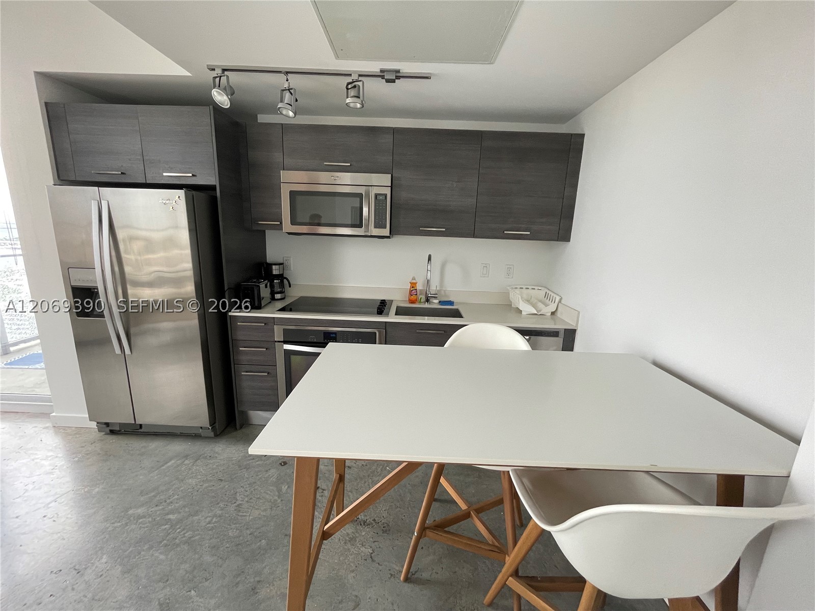151 SE 1st St #3004, Miami FL 33131