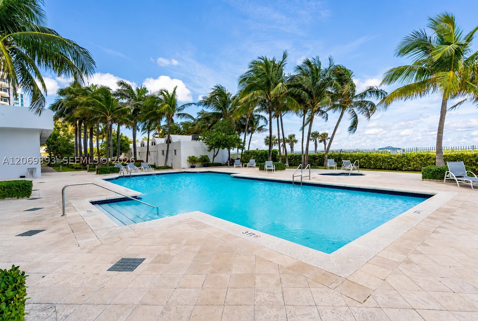 6365 Collins Ave #2805, Miami Beach FL 33141