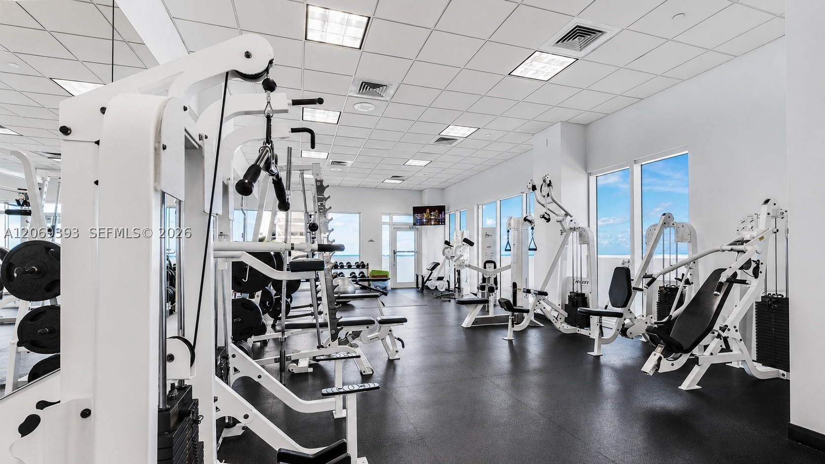 6365 Collins Ave #2805, Miami Beach FL 33141