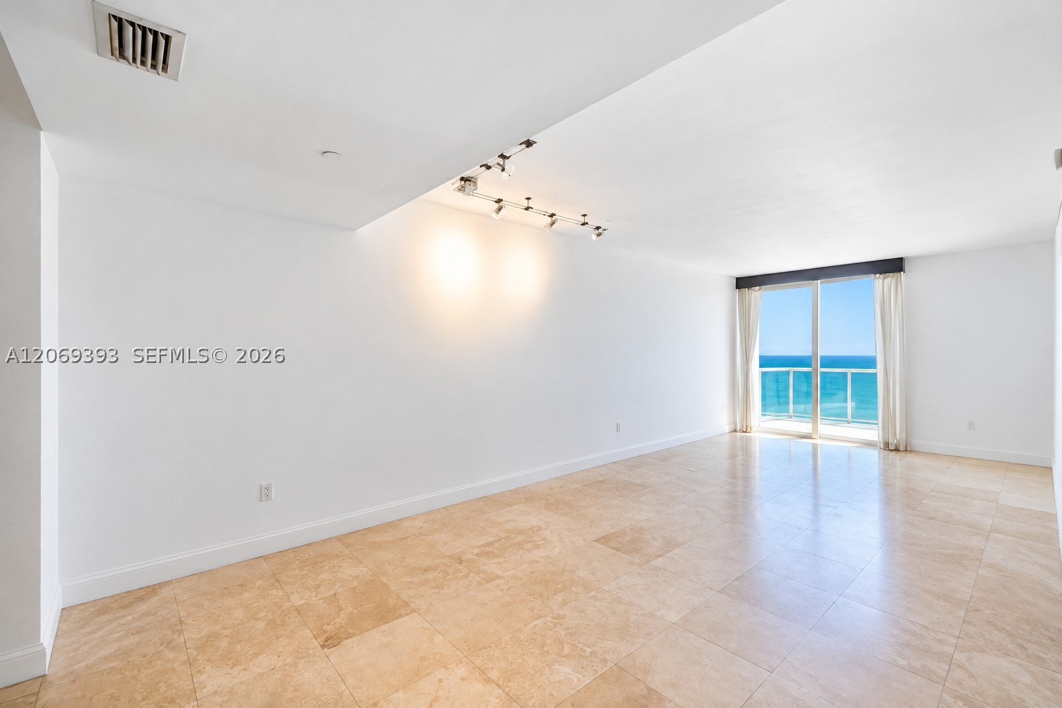 6365 Collins Ave #2805, Miami Beach FL 33141