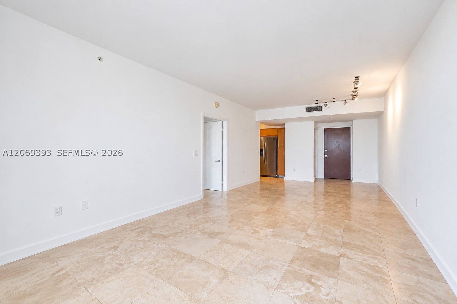 6365 Collins Ave #2805, Miami Beach FL 33141