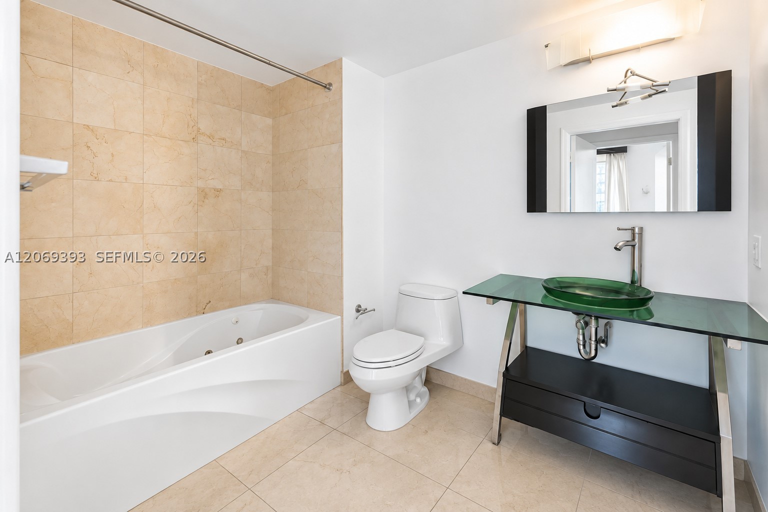 6365 Collins Ave #2805, Miami Beach FL 33141