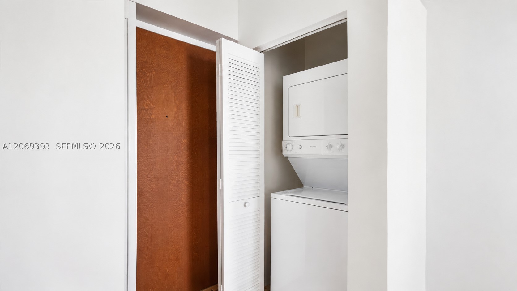6365 Collins Ave #2805, Miami Beach FL 33141