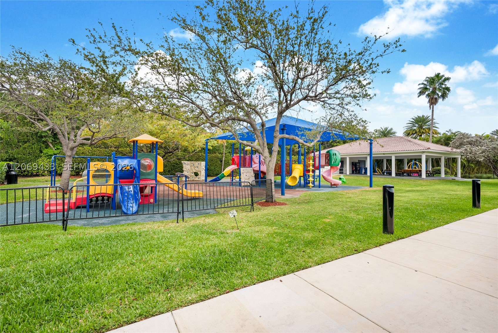 180 Ocean Blvd, Golden Beach FL 33160