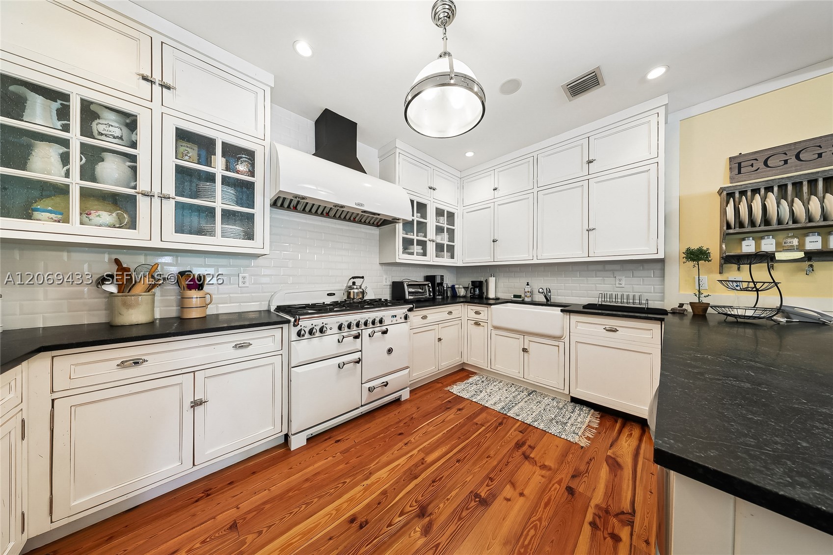 180 Ocean Blvd, Golden Beach FL 33160