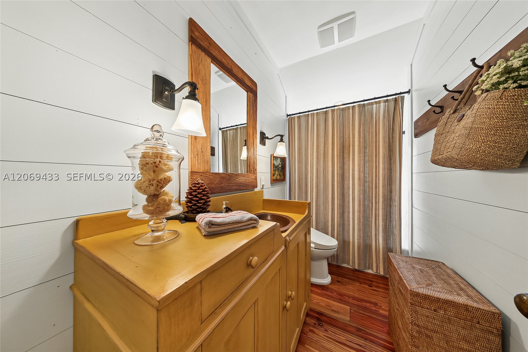 180 Ocean Blvd, Golden Beach FL 33160