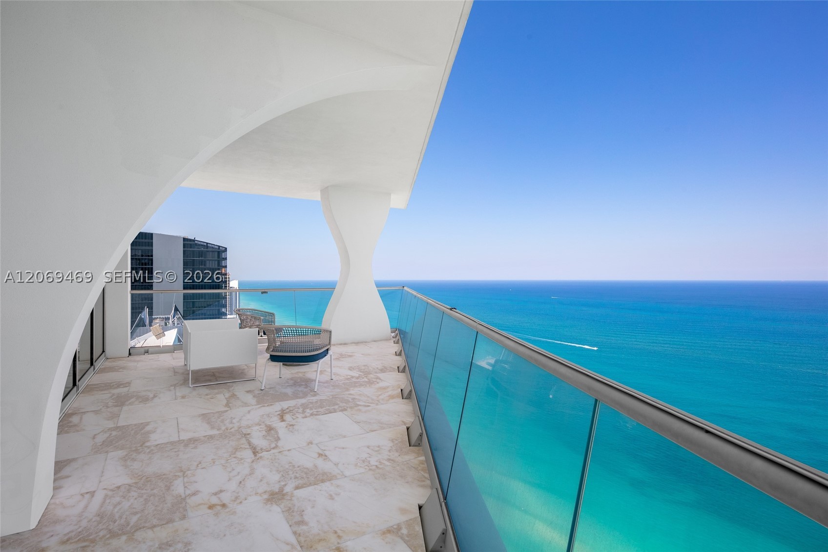 16901 Collins Ave #5305, Sunny Isles Beach FL 33160