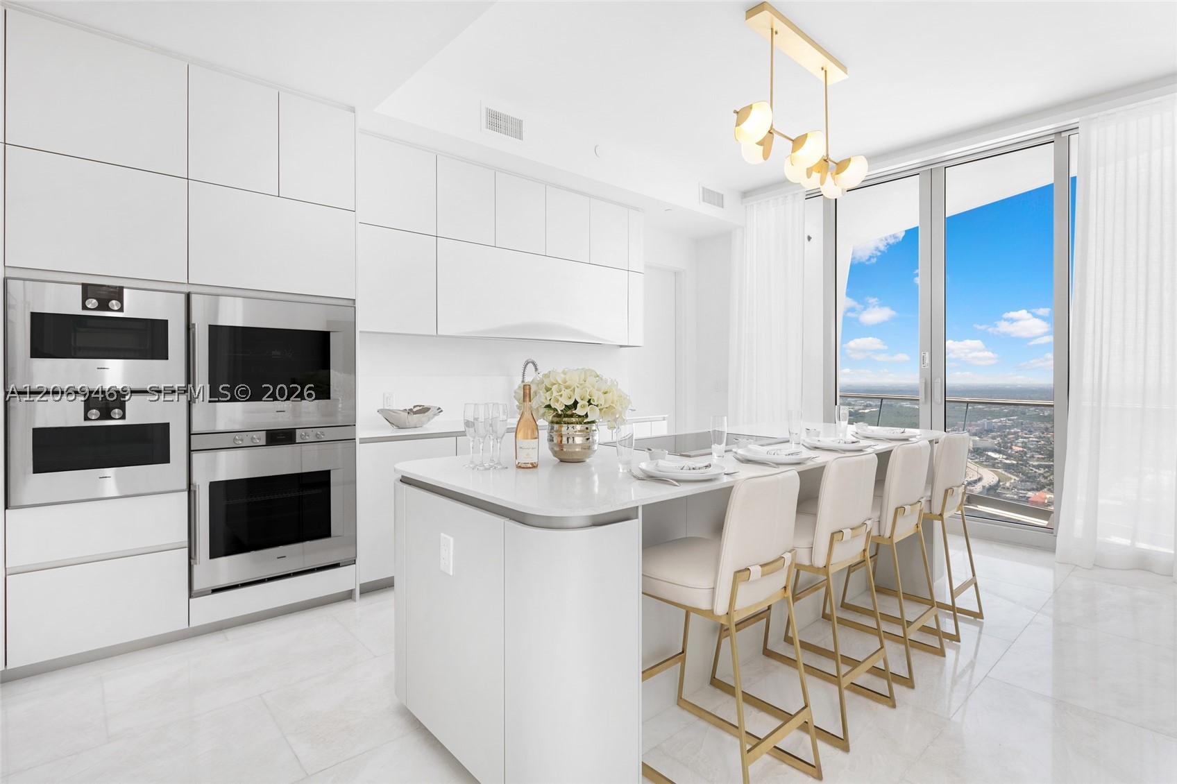 16901 Collins Ave #5305, Sunny Isles Beach FL 33160