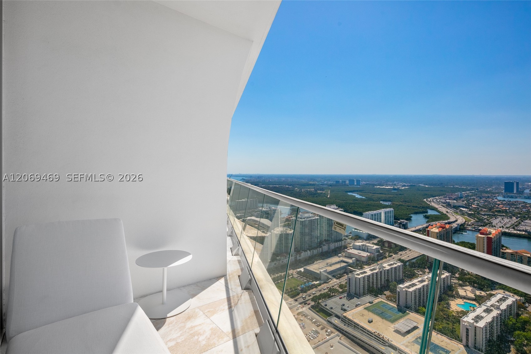16901 Collins Ave #5305, Sunny Isles Beach FL 33160