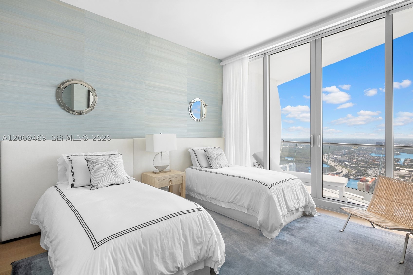 16901 Collins Ave #5305, Sunny Isles Beach FL 33160