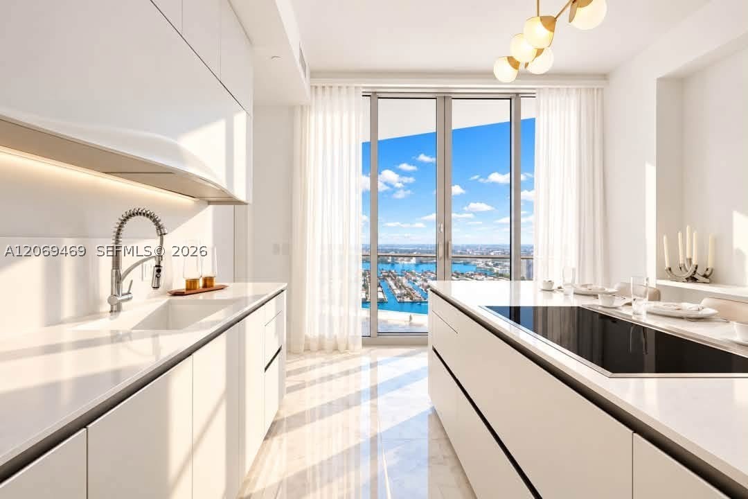 16901 Collins Ave #5305, Sunny Isles Beach FL 33160