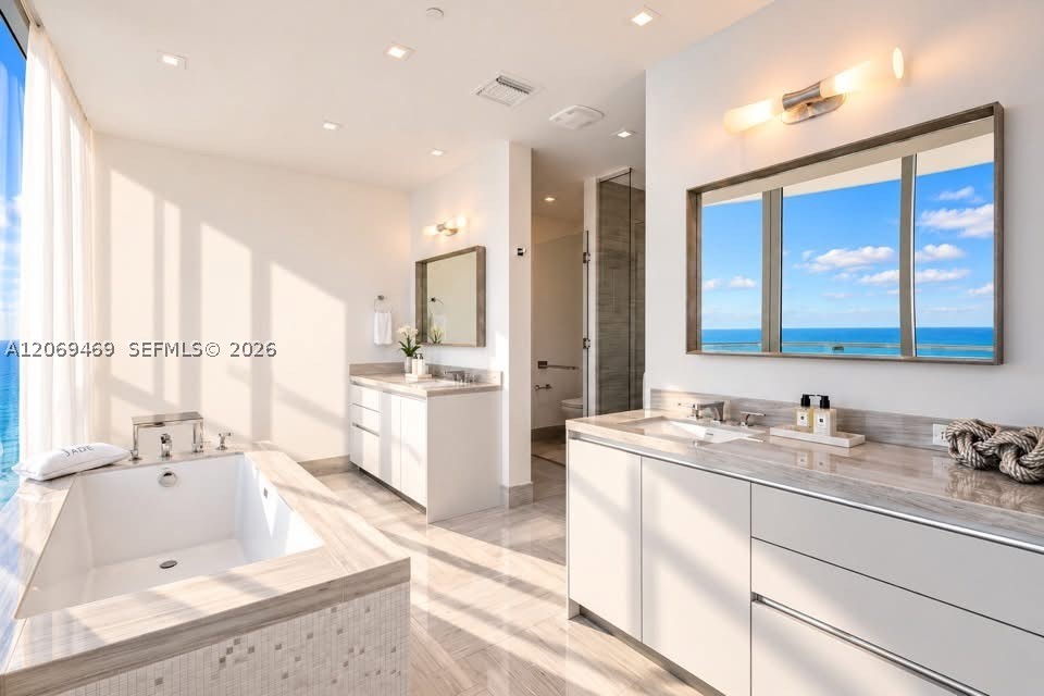16901 Collins Ave #5305, Sunny Isles Beach FL 33160