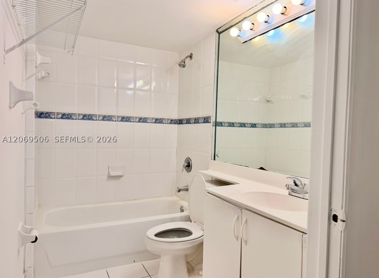 2415 NW 16th St Rd #207-1, Miami FL 33125