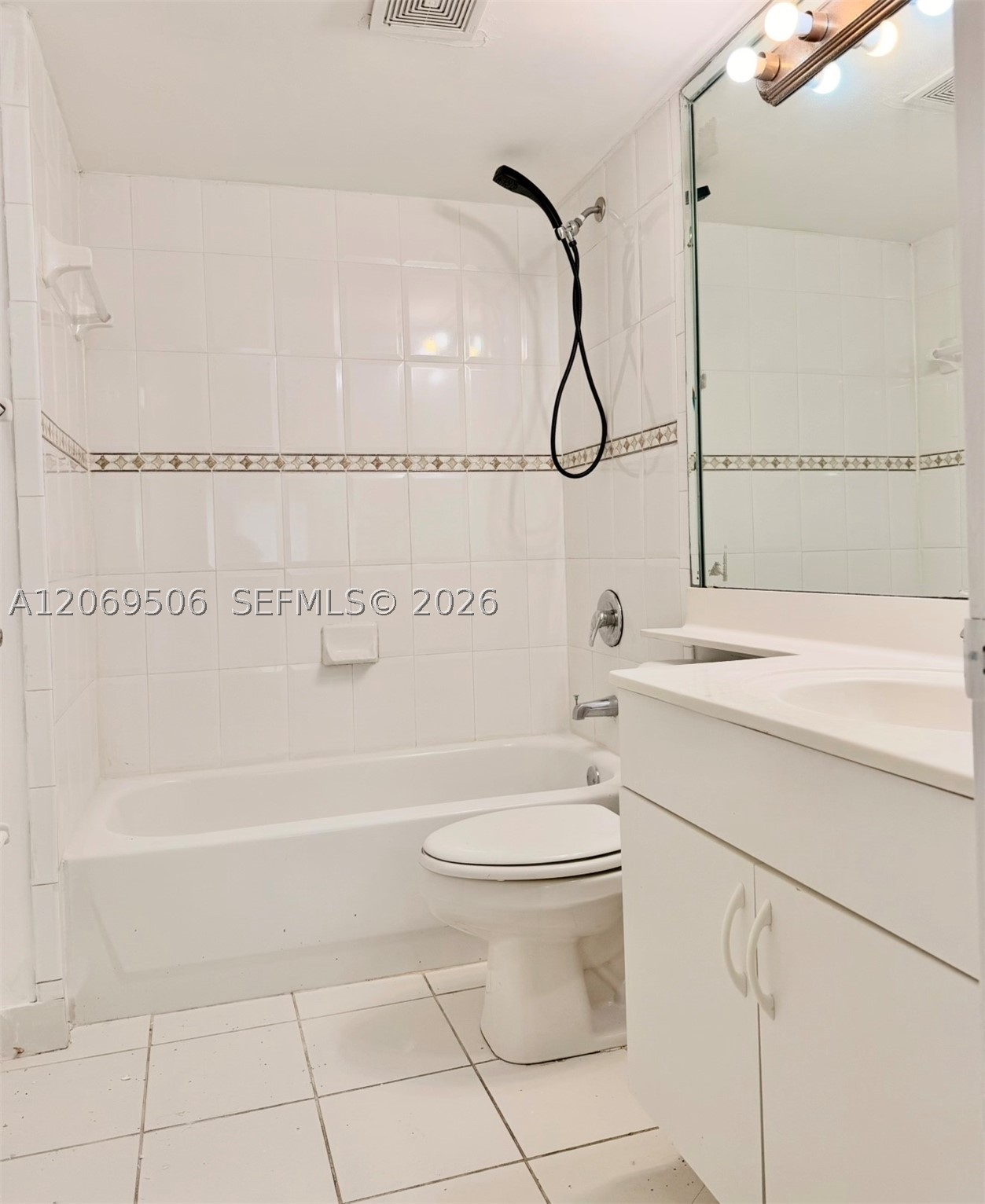 2415 NW 16th St Rd #207-1, Miami FL 33125