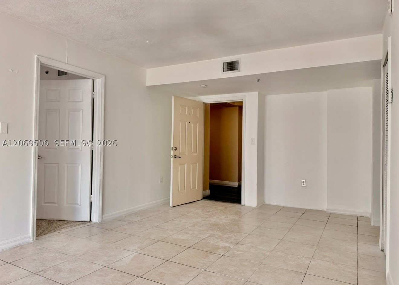 2415 NW 16th St Rd #207-1, Miami FL 33125
