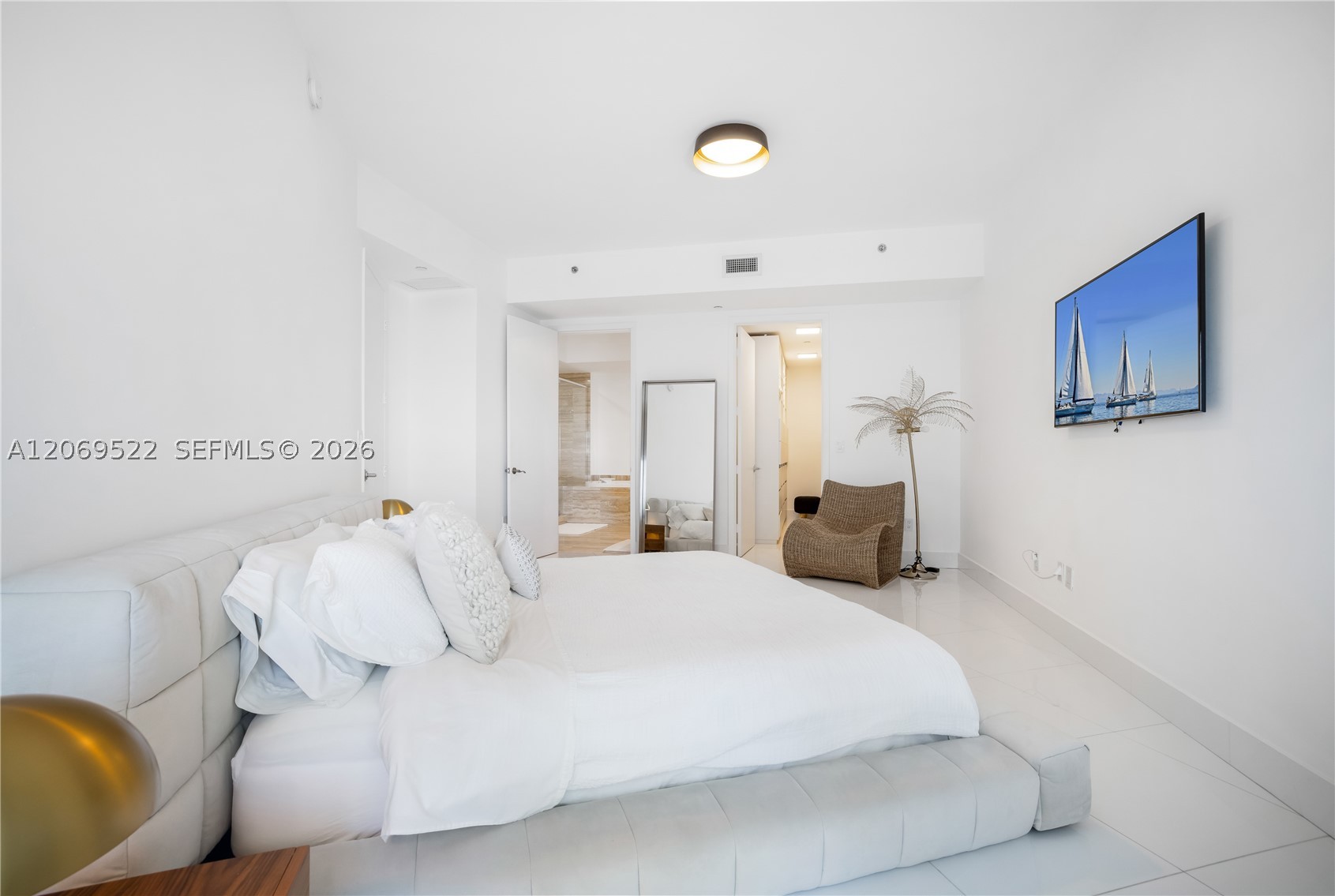 15901 Collins Ave #707, Sunny Isles Beach FL 33160