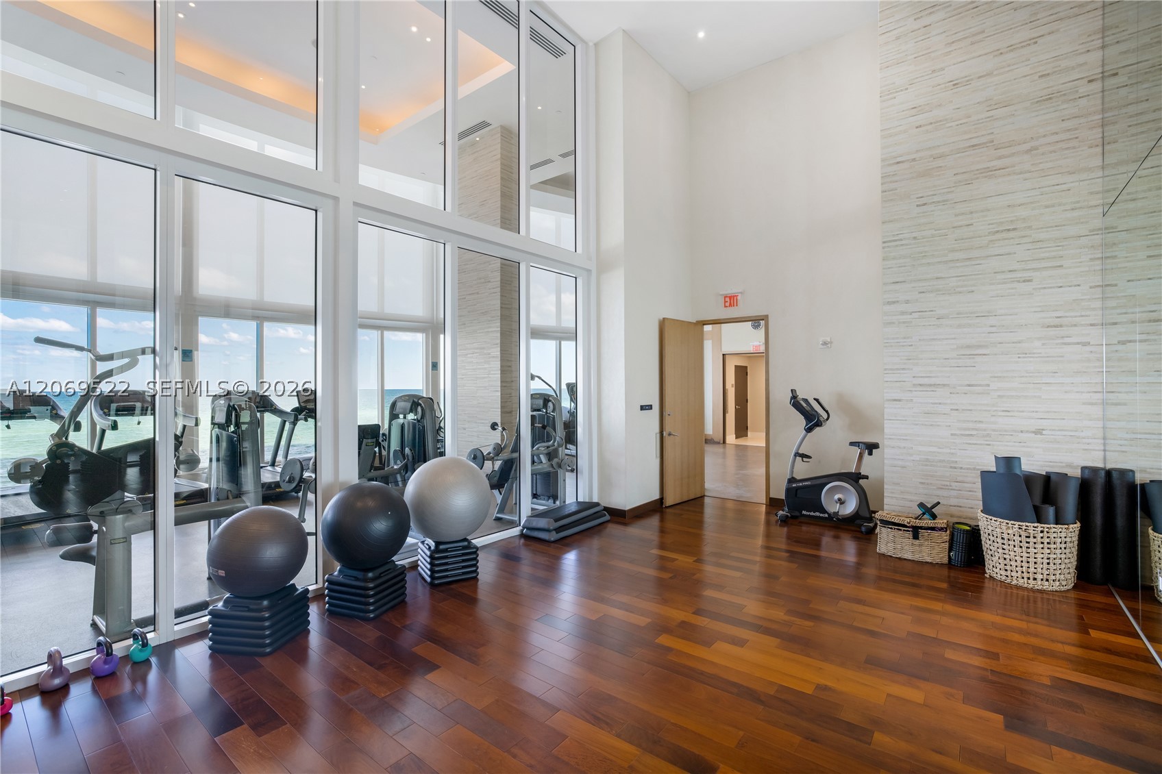 15901 Collins Ave #707, Sunny Isles Beach FL 33160