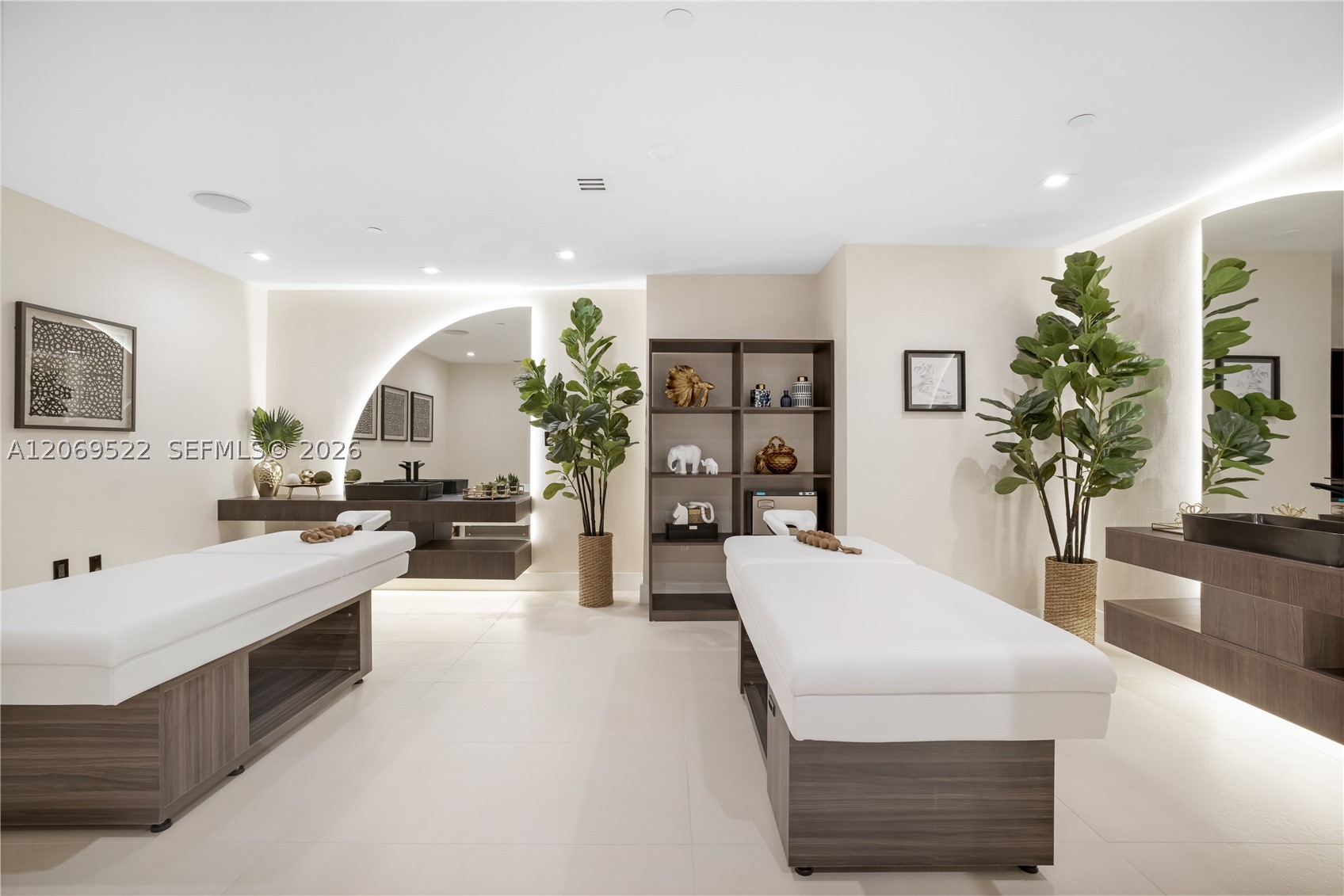 15901 Collins Ave #707, Sunny Isles Beach FL 33160