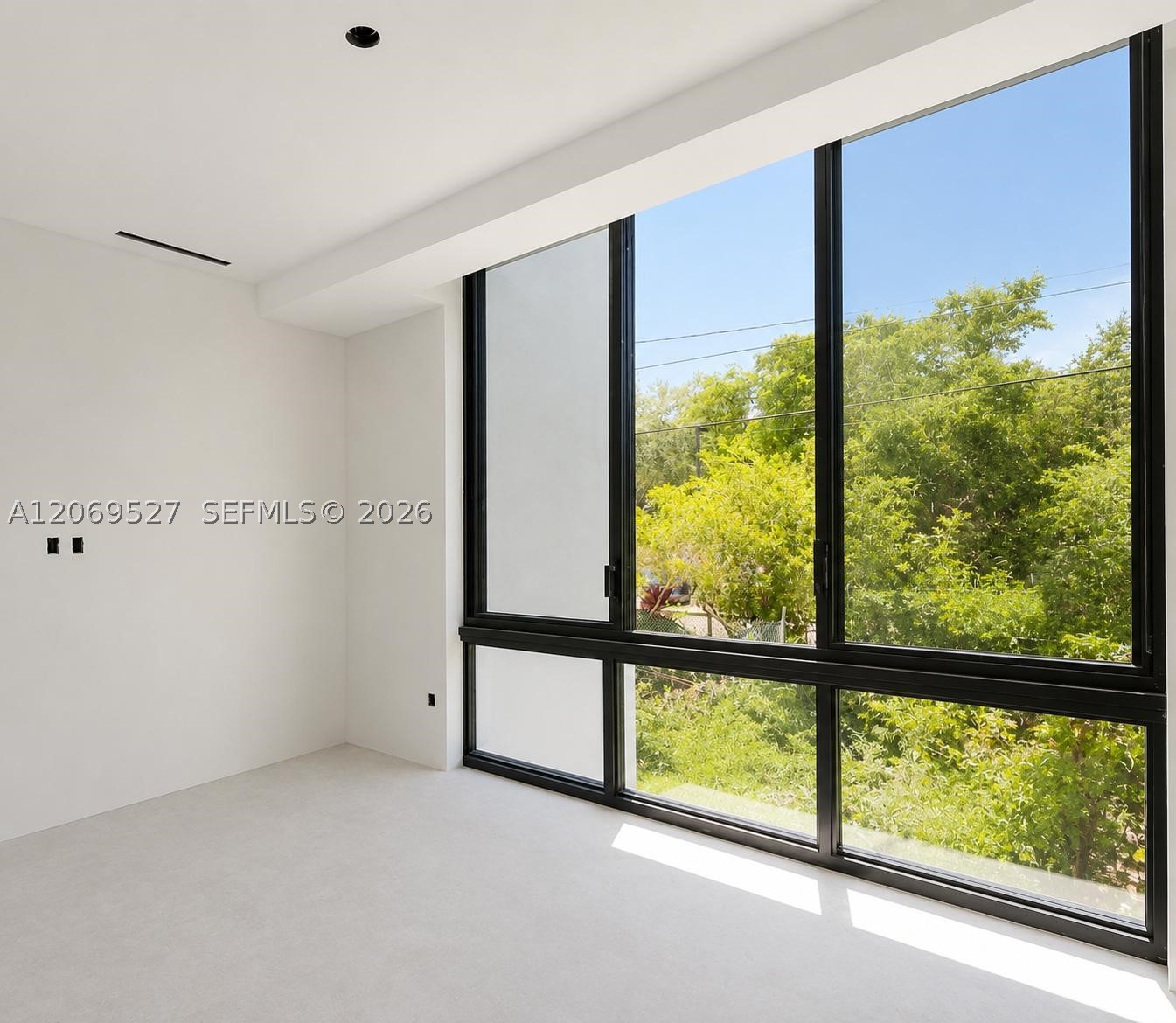 2377 SE 15th St, Pompano Beach FL 33062