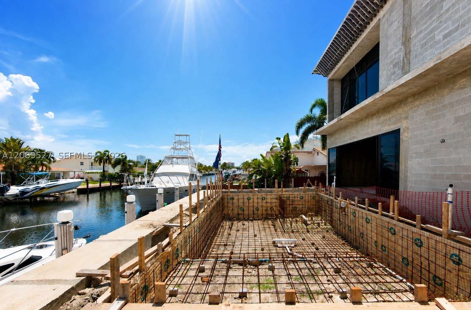2377 SE 15th St, Pompano Beach FL 33062