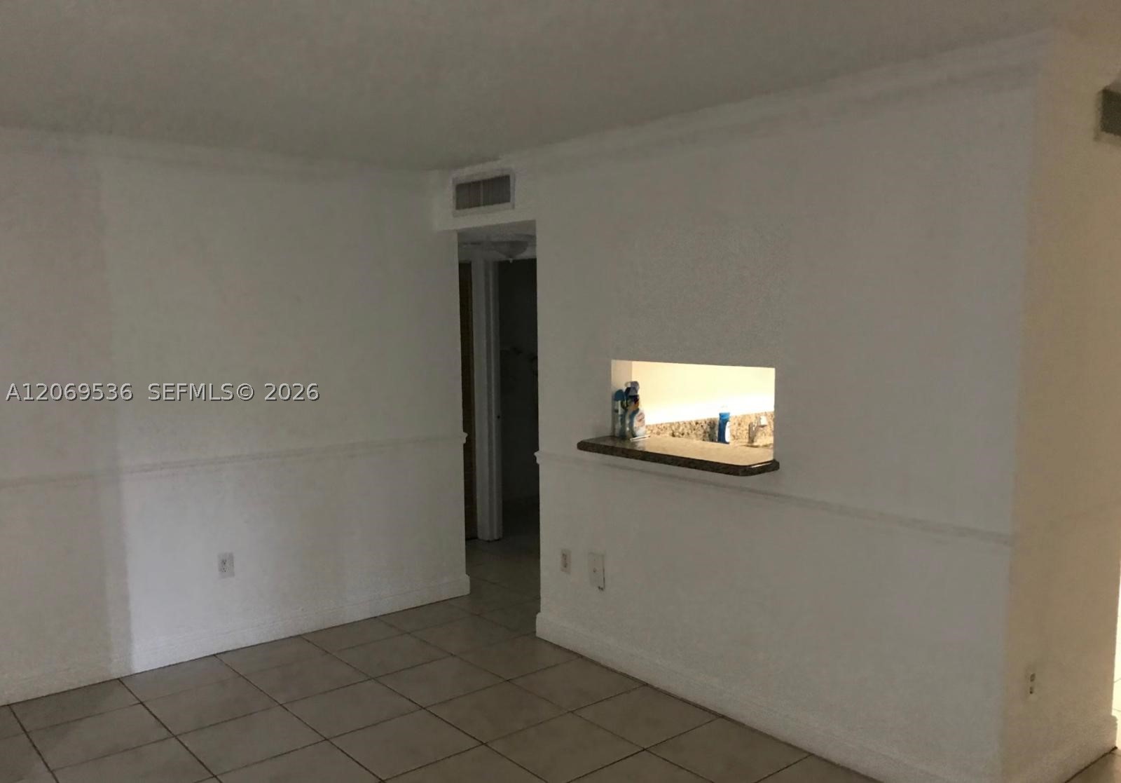 9445 SW 76th St #U1, Miami FL 33173