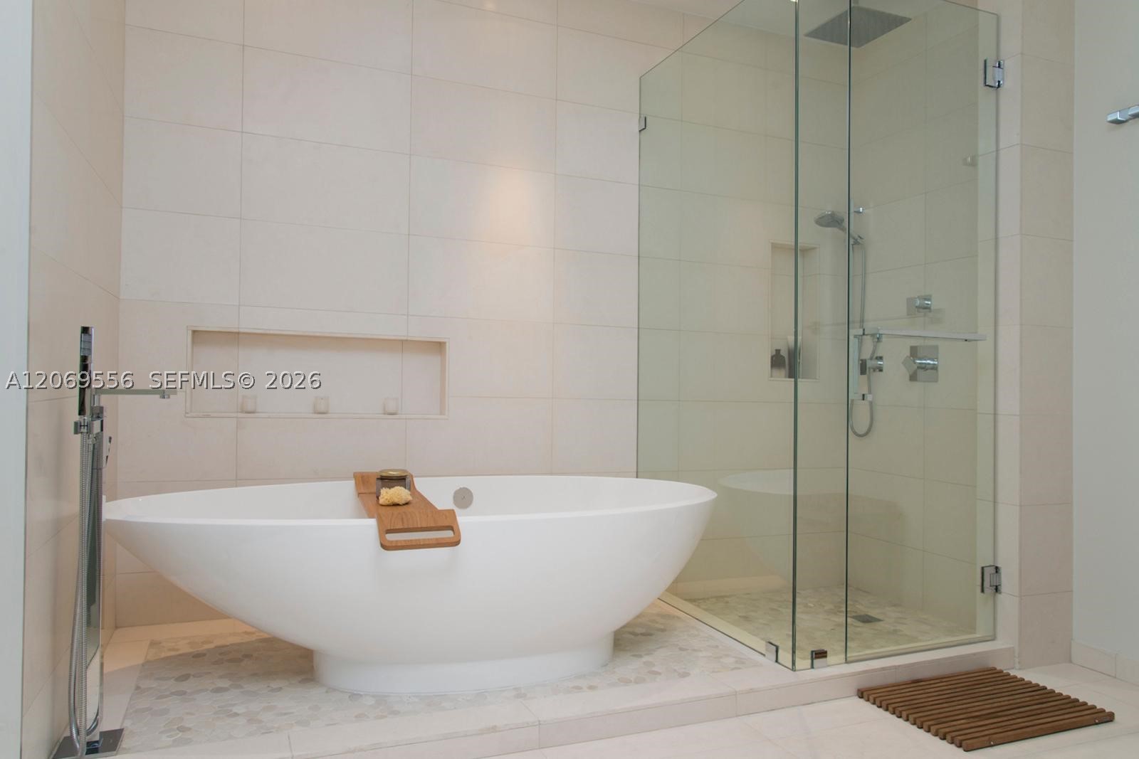 1425 Brickell Ave #58A, Miami FL 33131