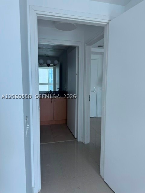 300 S Biscayne Blvd #T-2416, Miami FL 33131