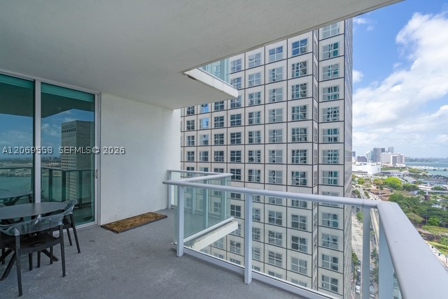 300 S Biscayne Blvd #T-2416, Miami FL 33131