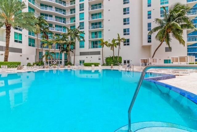 300 S Biscayne Blvd #T-2416, Miami FL 33131