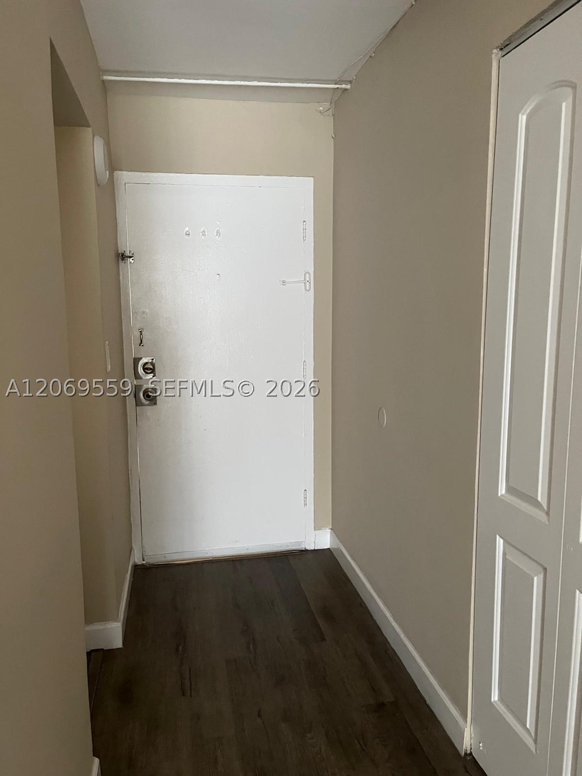 4550 NW 9th St #701E, Miami FL 33126
