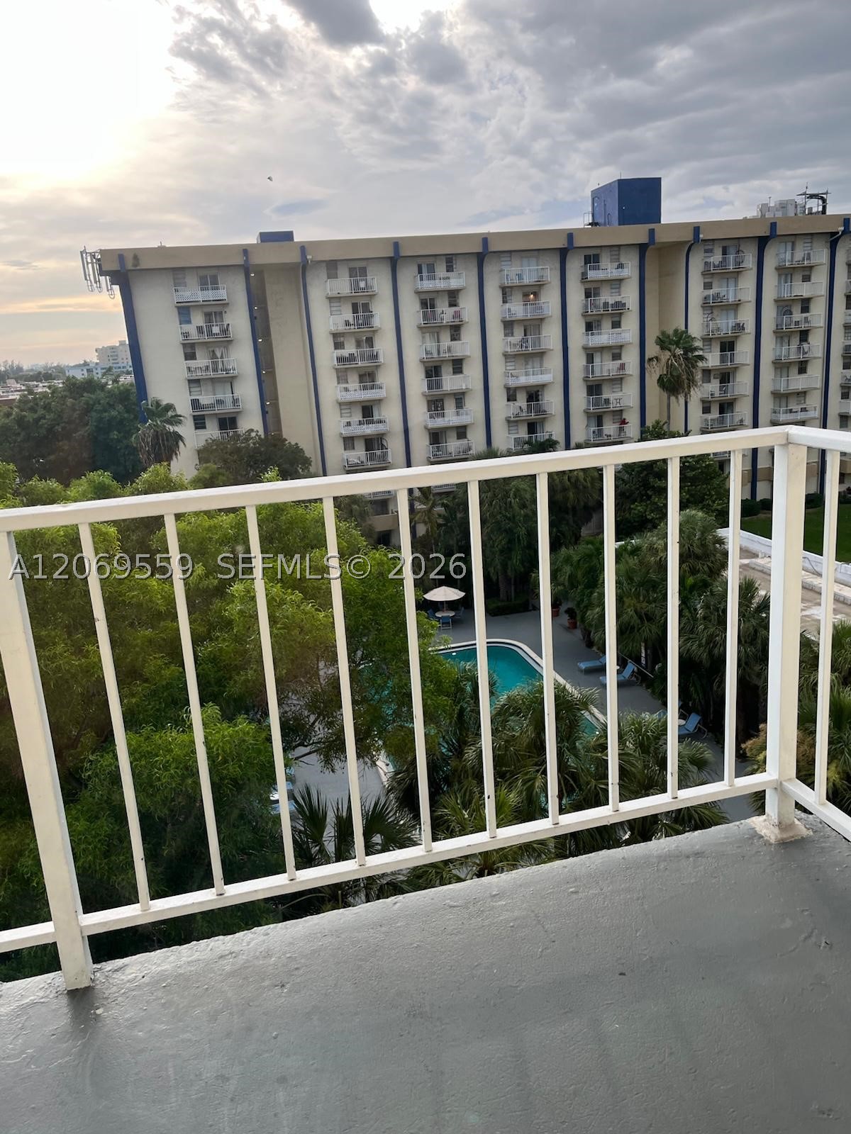4550 NW 9th St #701E, Miami FL 33126
