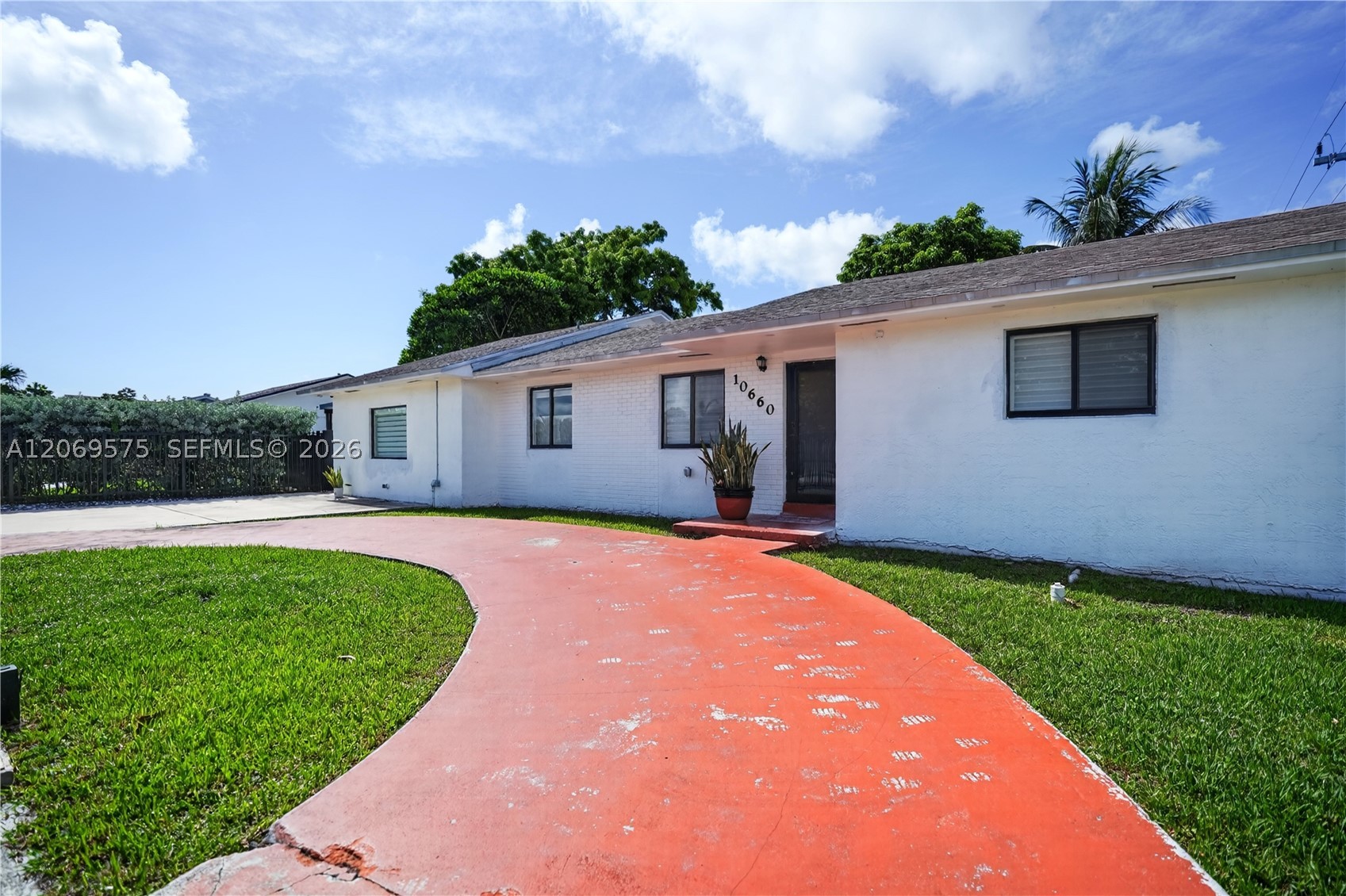 10660 SW 164th St, Miami FL 33157