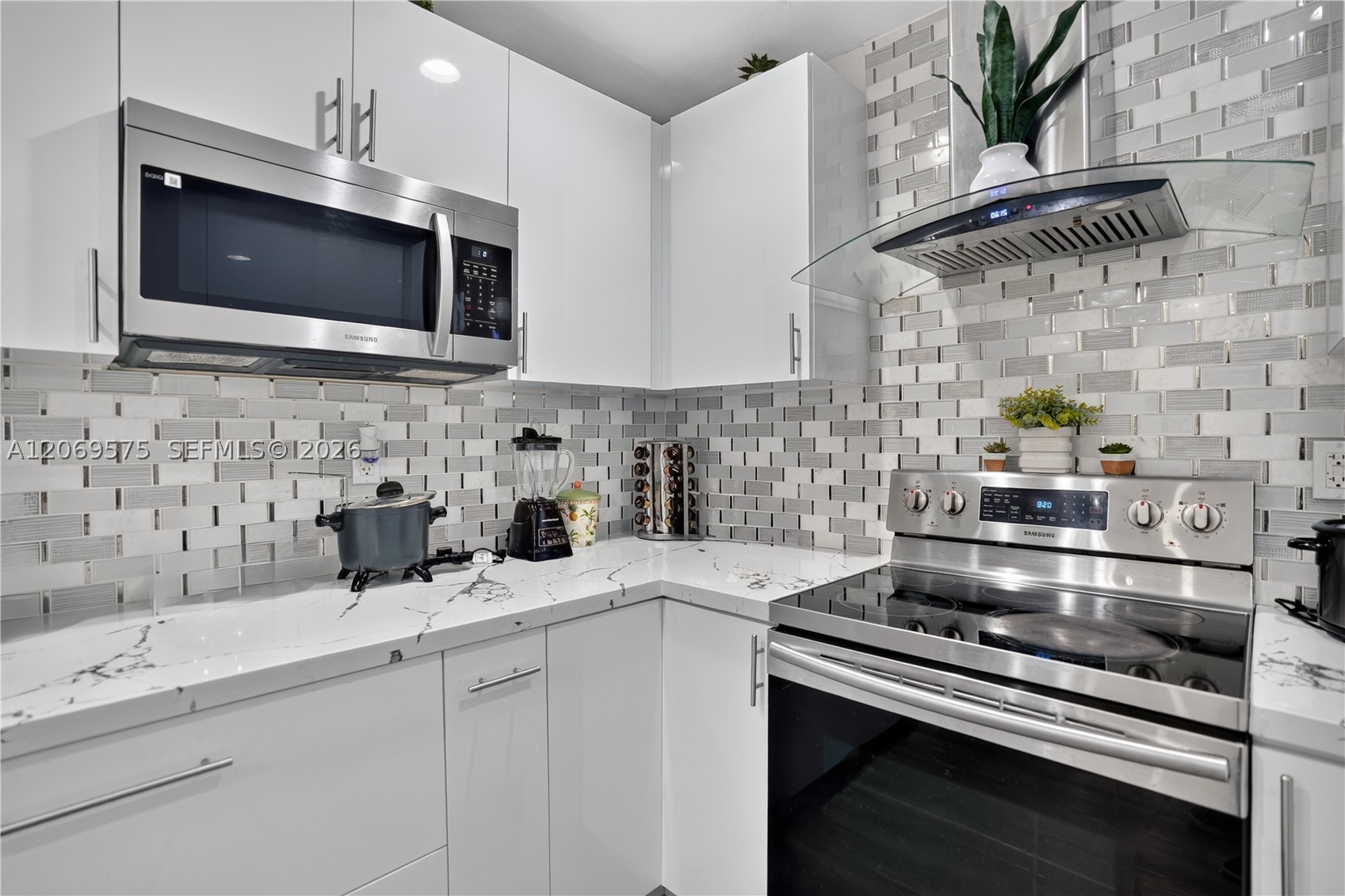 10660 SW 164th St, Miami FL 33157