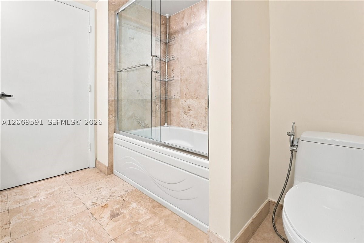 41 SE 5th St #1908, Miami FL 33131