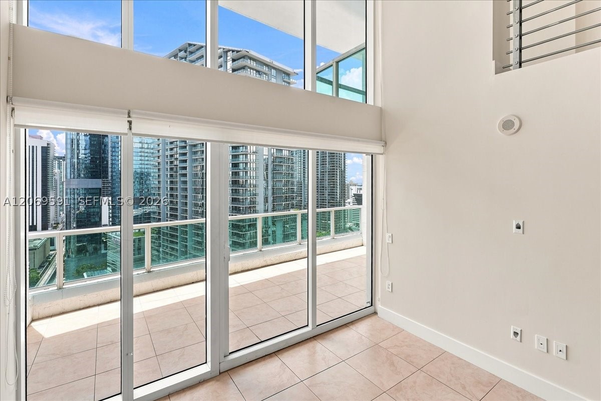 41 SE 5th St #1908, Miami FL 33131