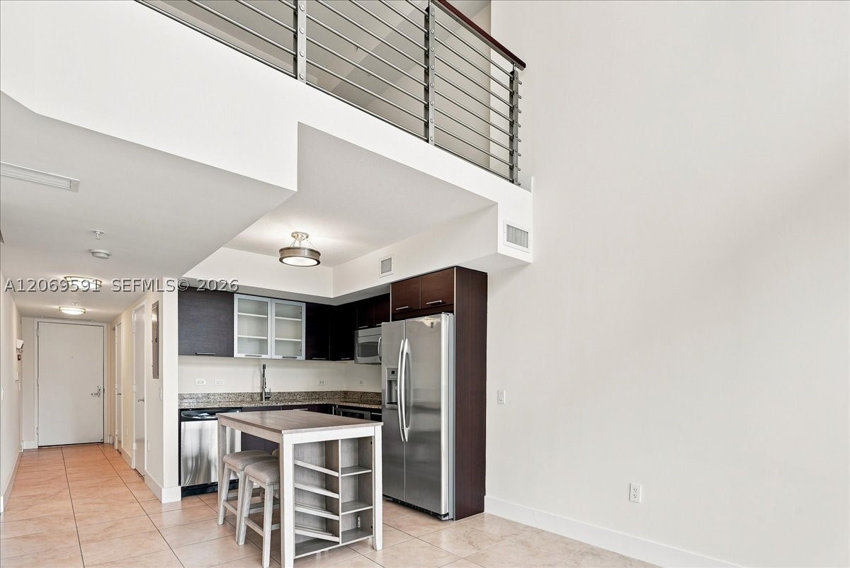 41 SE 5th St #1908, Miami FL 33131
