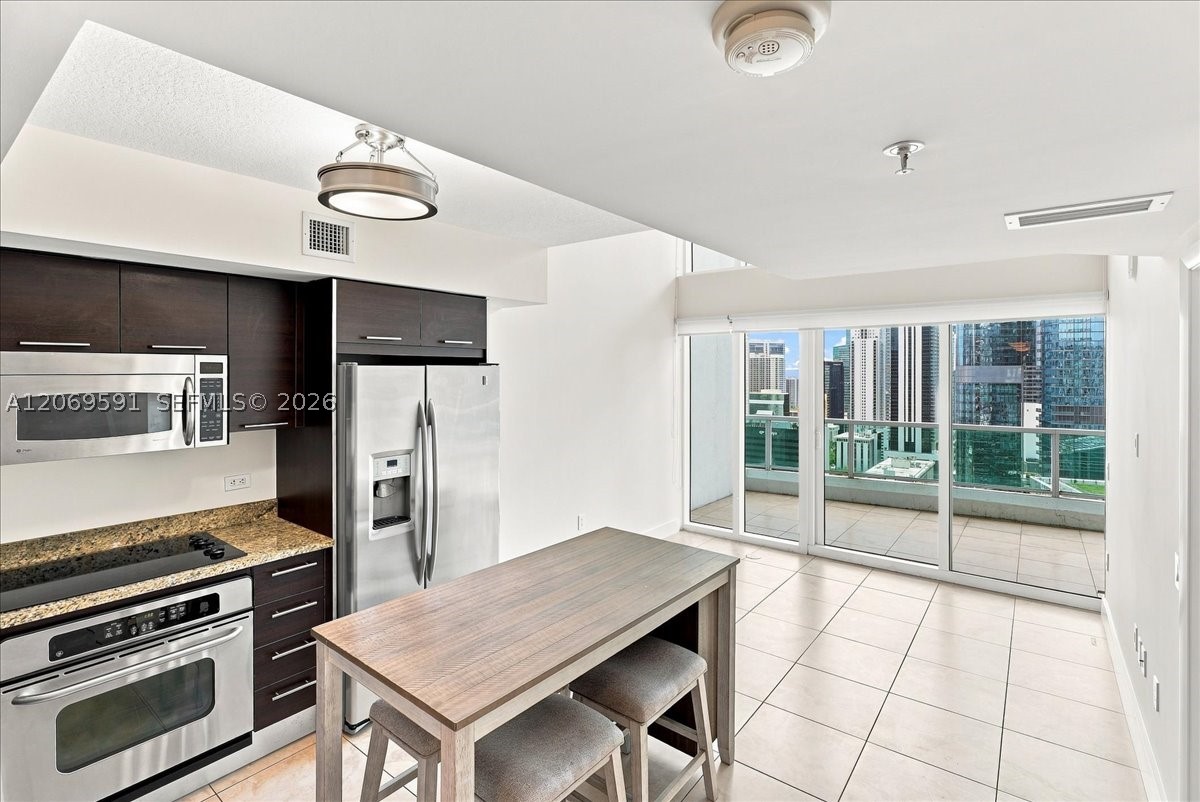 41 SE 5th St #1908, Miami FL 33131