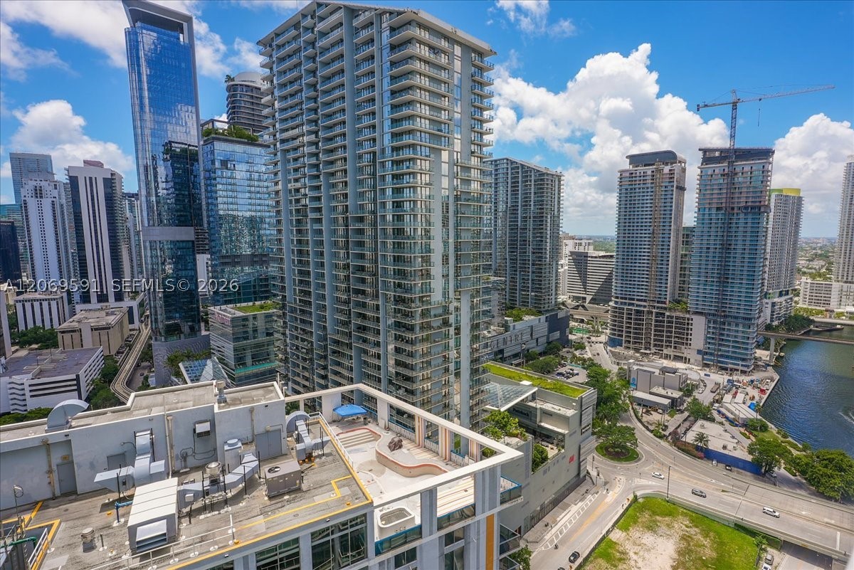 41 SE 5th St #1908, Miami FL 33131