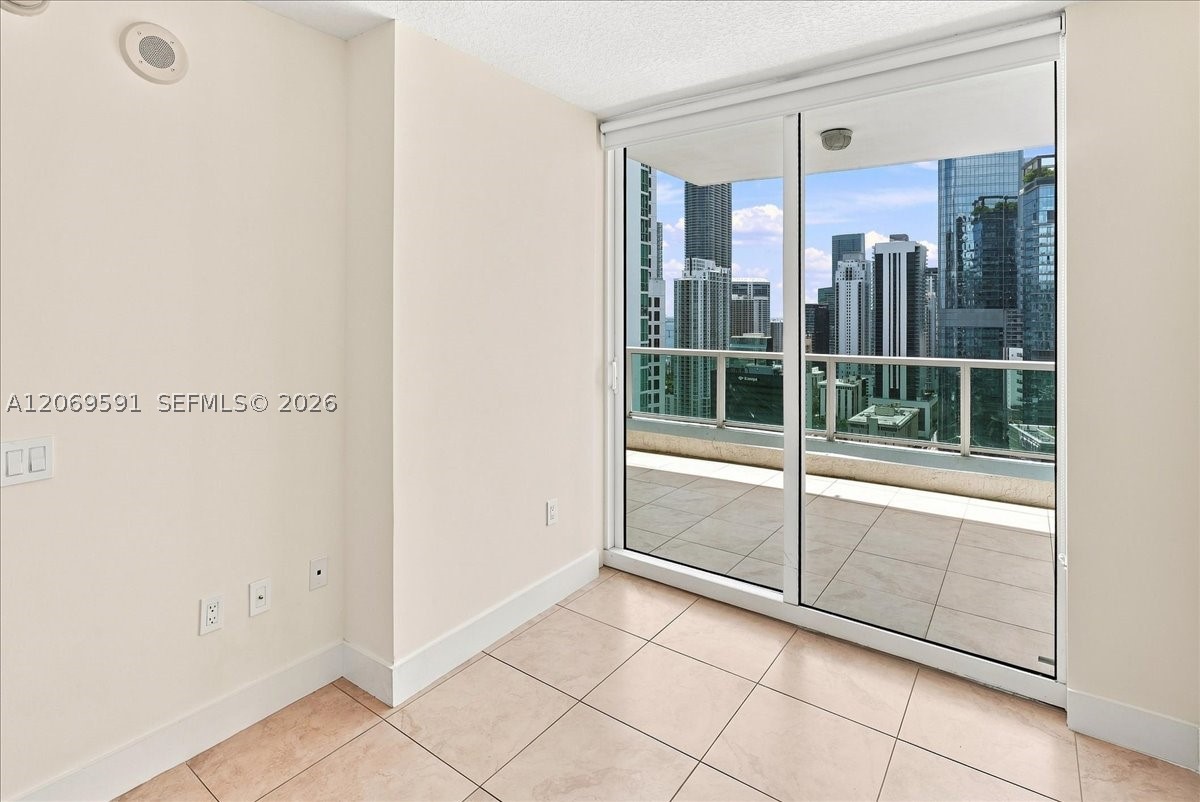 41 SE 5th St #1908, Miami FL 33131