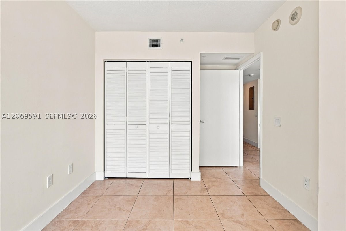 41 SE 5th St #1908, Miami FL 33131