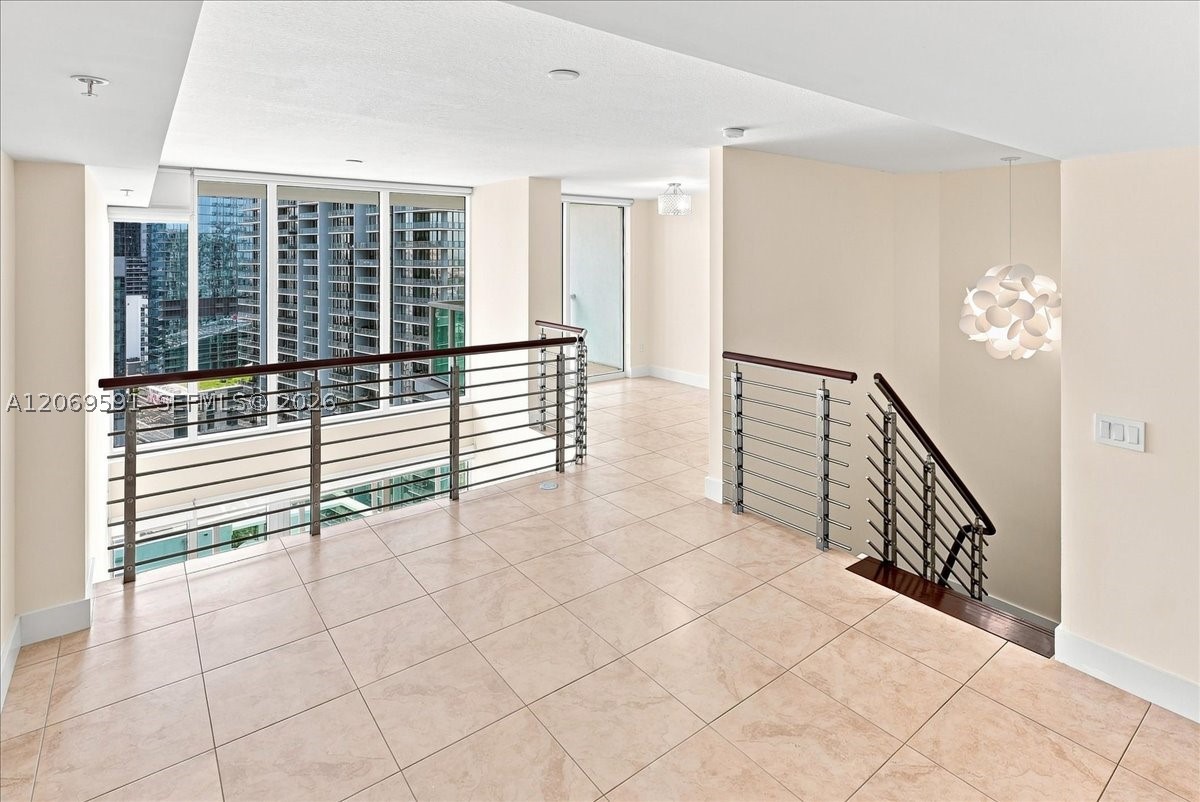 41 SE 5th St #1908, Miami FL 33131