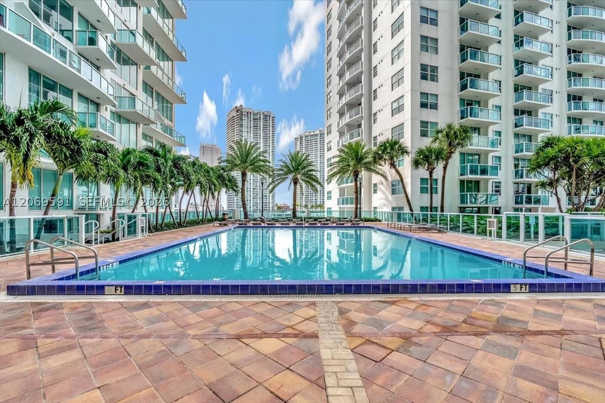 41 SE 5th St #1908, Miami FL 33131