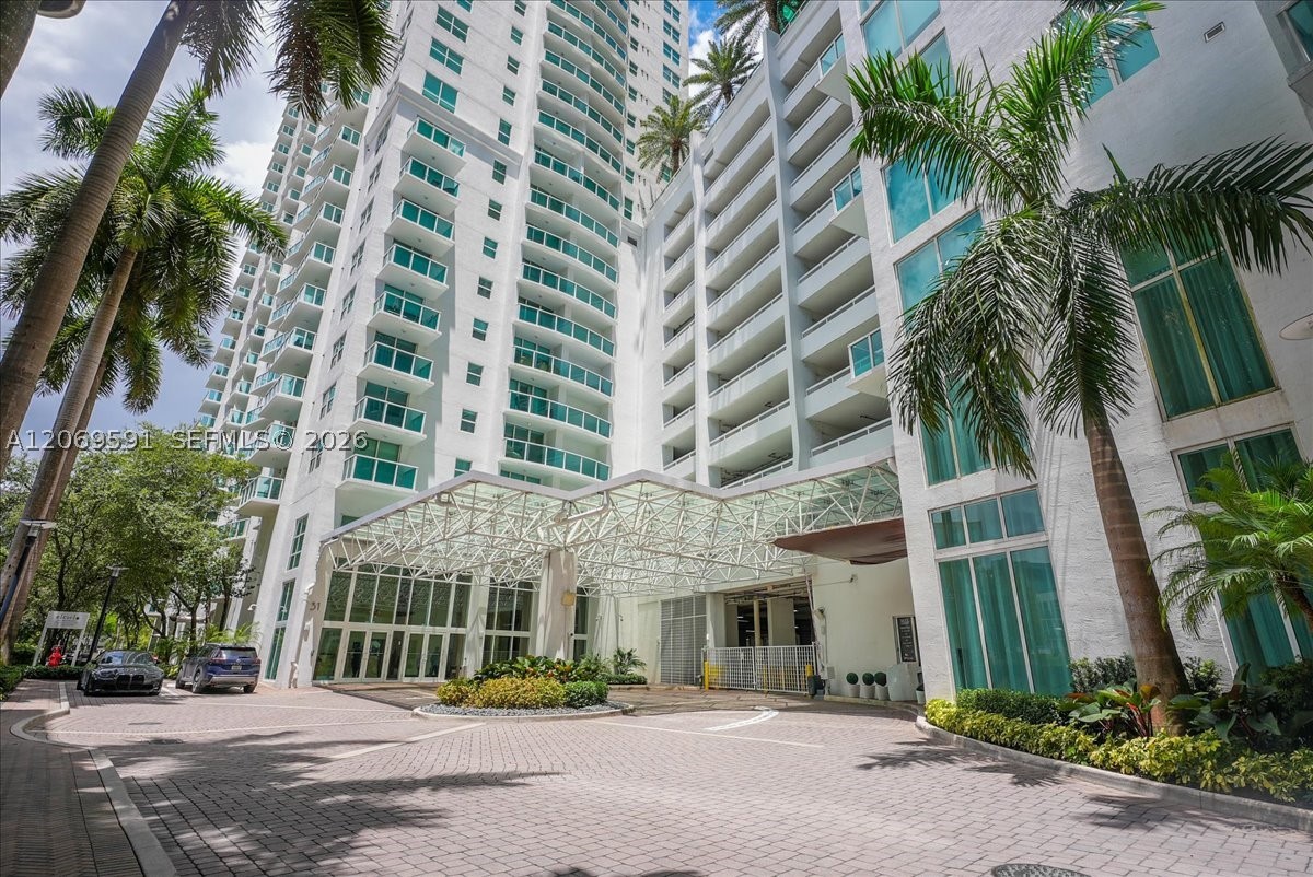 41 SE 5th St #1908, Miami FL 33131