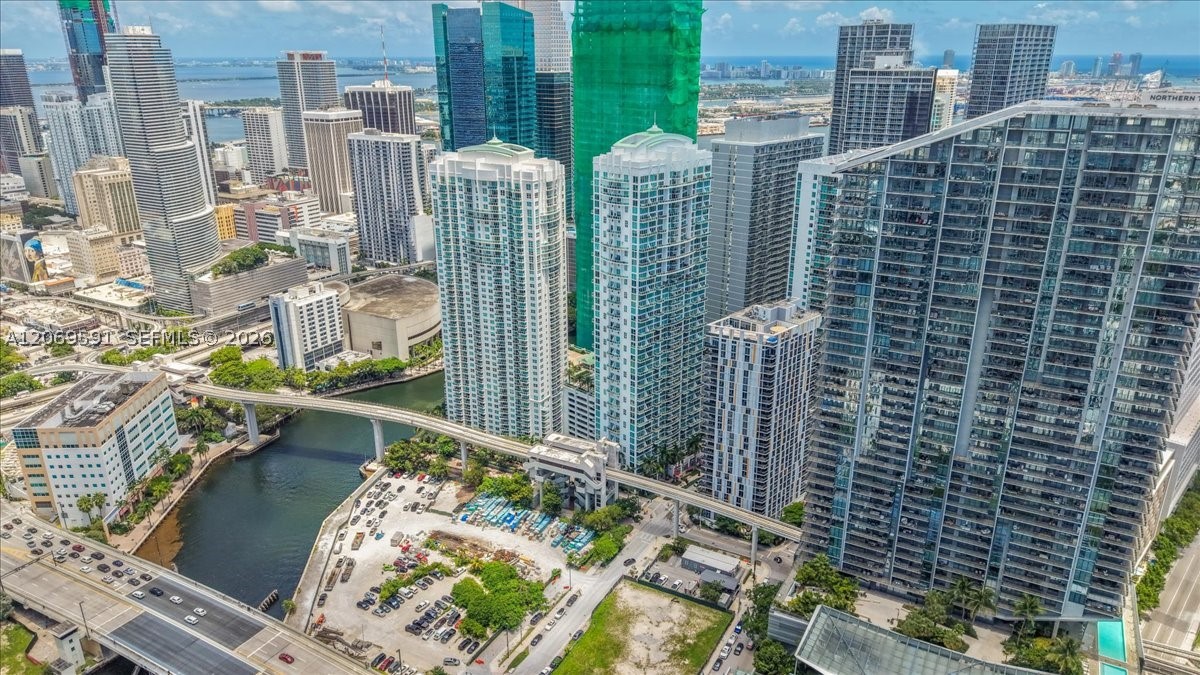 41 SE 5th St #1908, Miami FL 33131