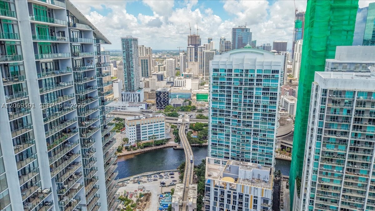41 SE 5th St #1908, Miami FL 33131